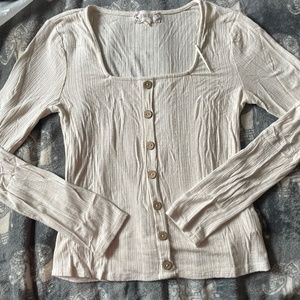 Women’s long sleeve